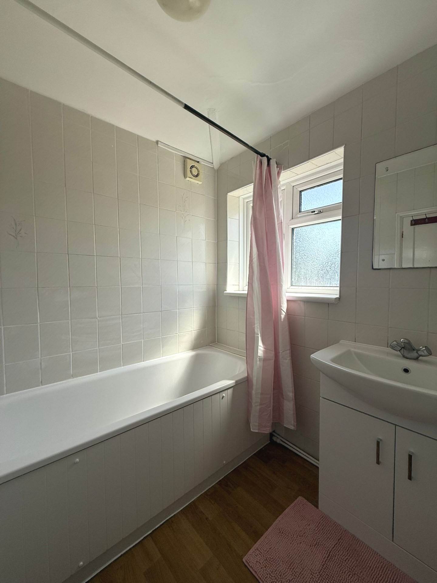 Heston Avenue, Hounslow, Image 7