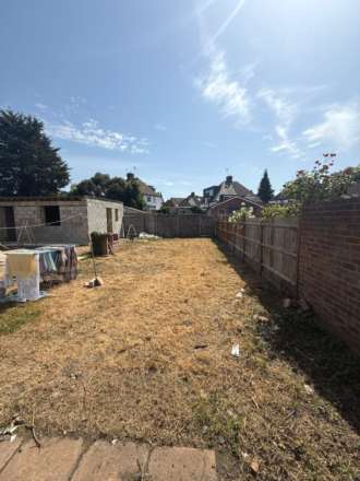 Heston Avenue, Hounslow, Image 10