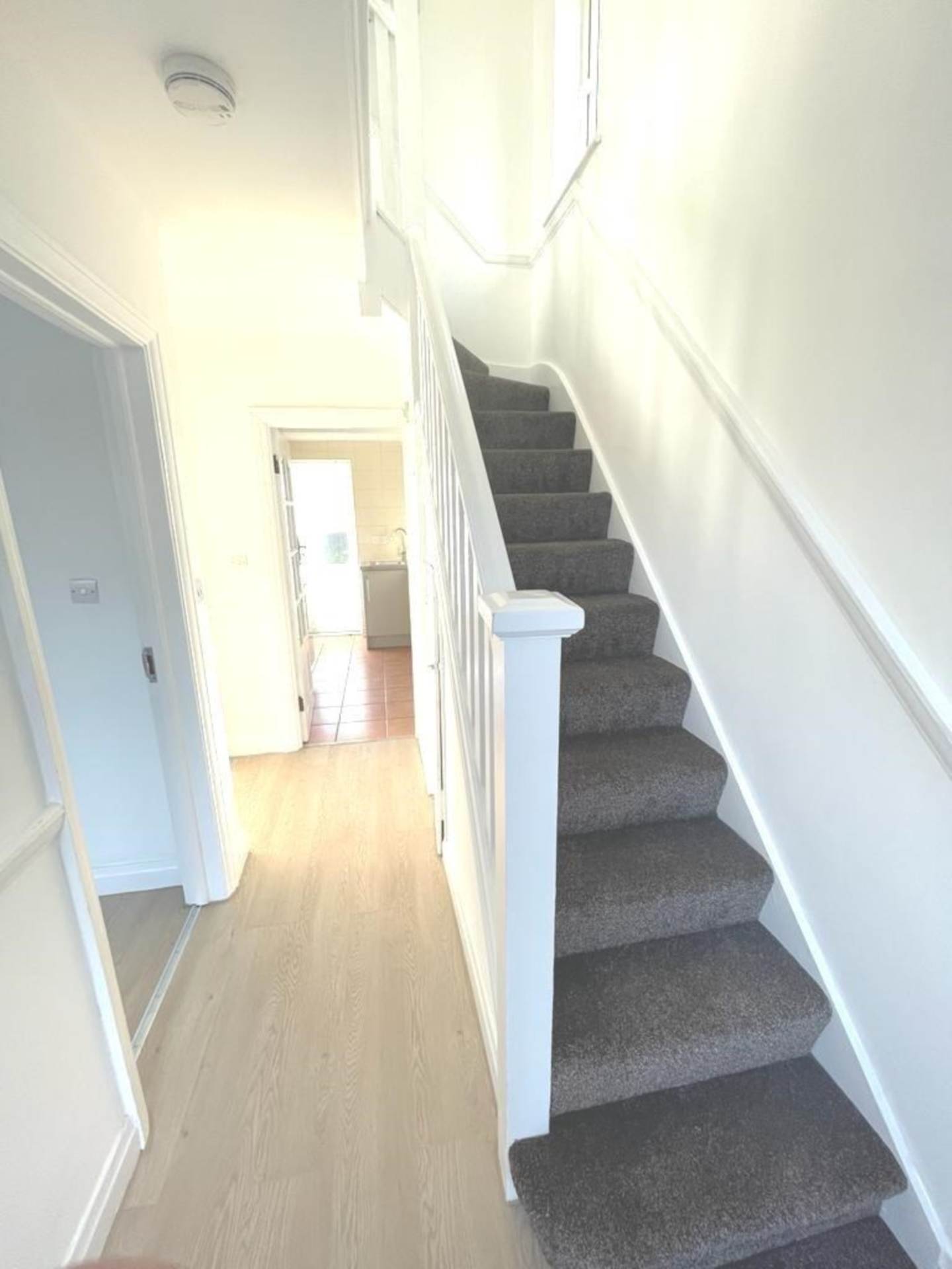 Great West Road, Hounslow, Image 6