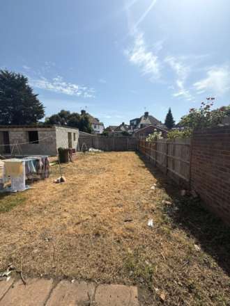 Heston Avenue, Hounslow, Image 10