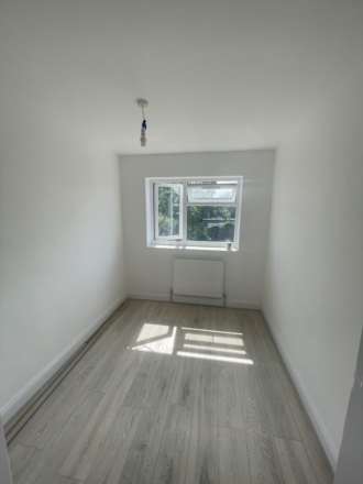 Tennyson Road, Hounslow, Image 3