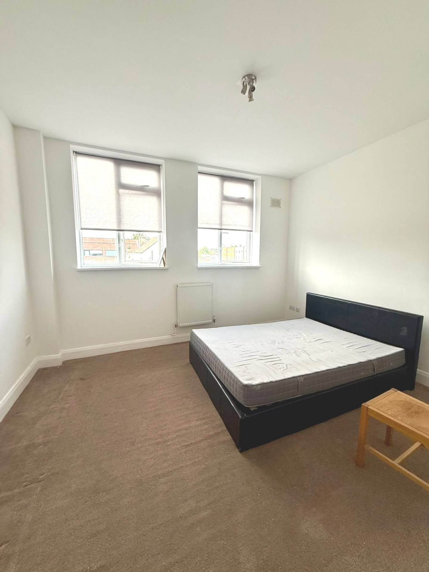 Nicholls Avenue, Uxbridge, Image 2