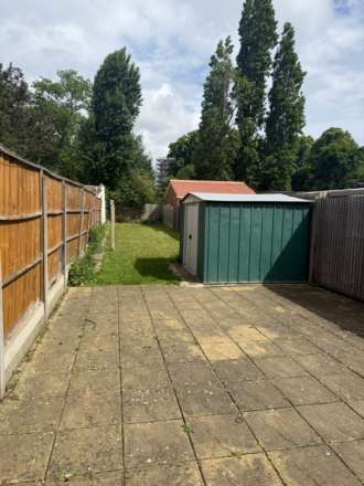 Park Avenue, Southall, Image 8