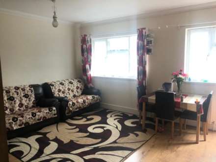 Lady Margaret Road, Southall, Image 4