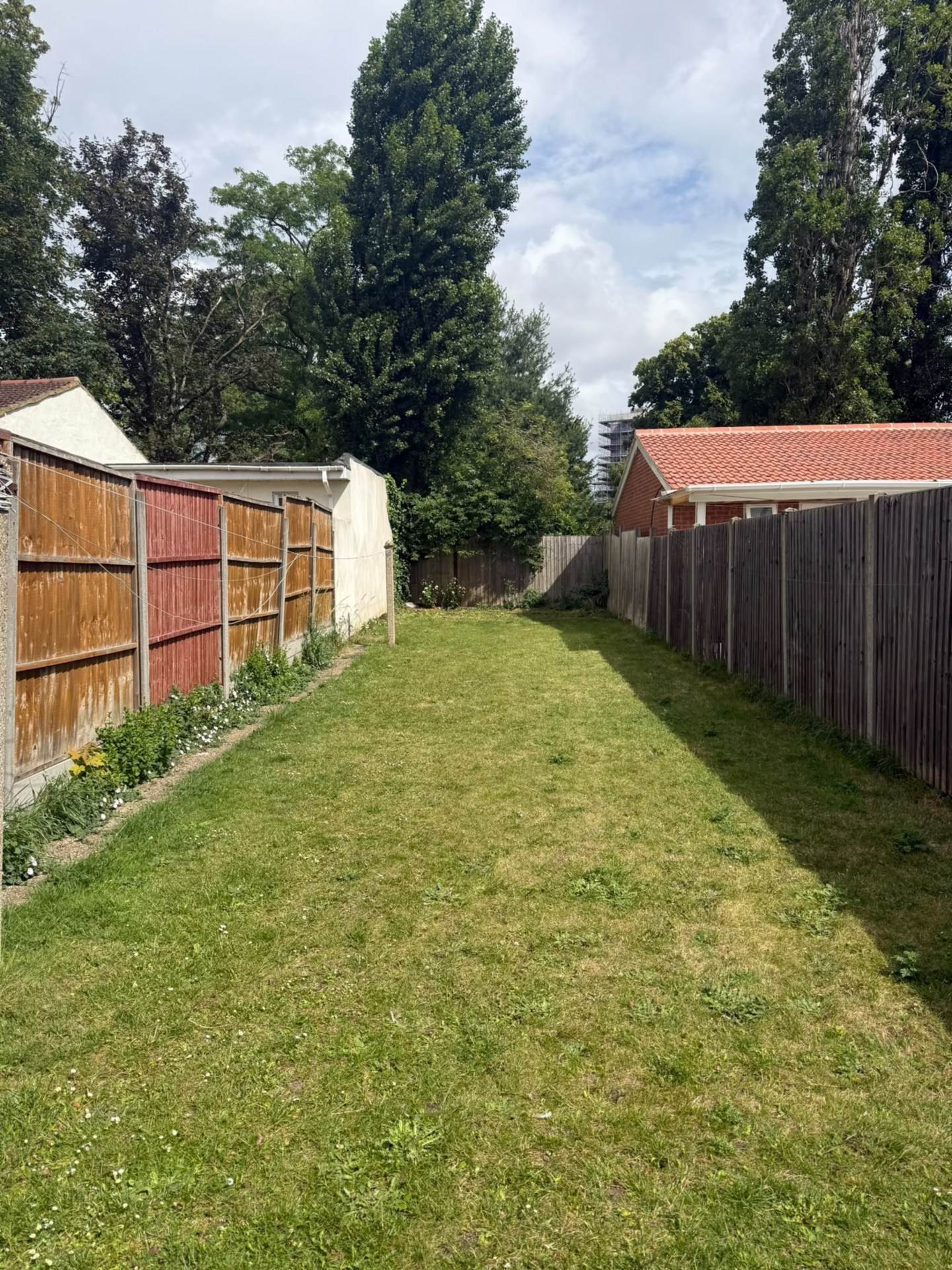 Park Avenue, Southall, Image 11
