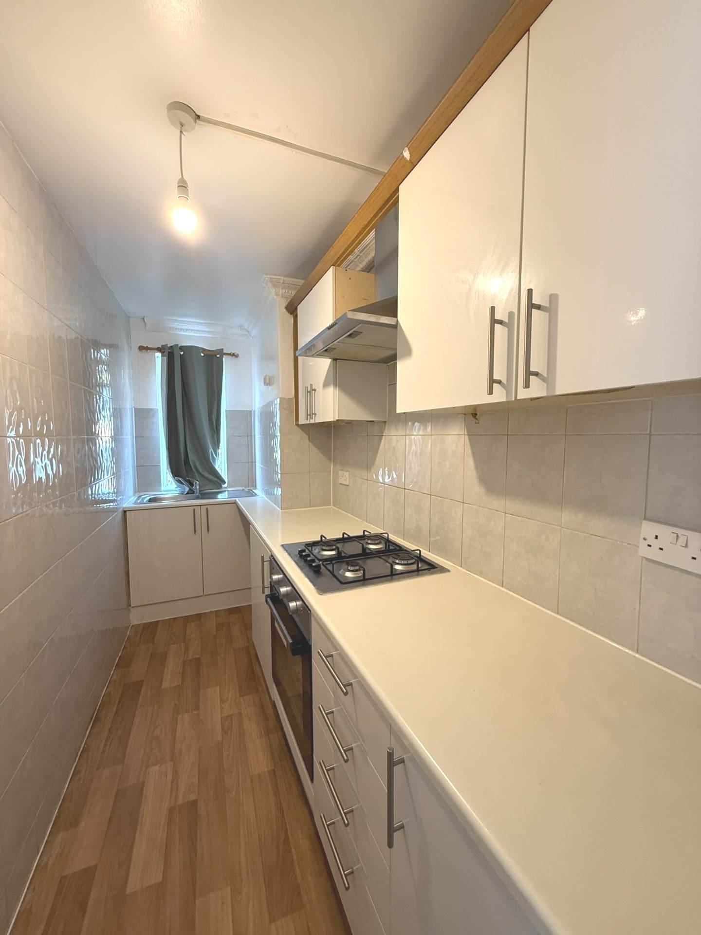 5, Image 3
