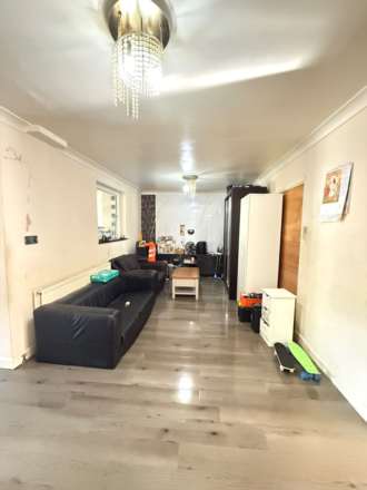 Property For Rent Harborough Close, Slough