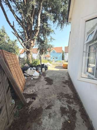 Thornton Avenue, West Drayton, Image 16