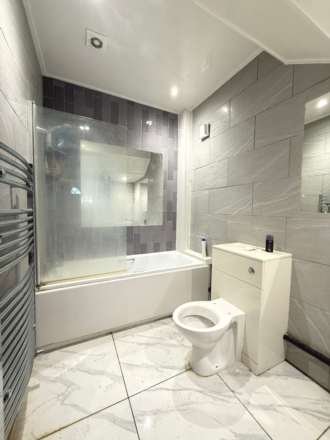 Thornton Avenue, West Drayton, Image 3