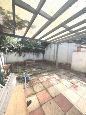 Bixley Close, Southall, Image 12
