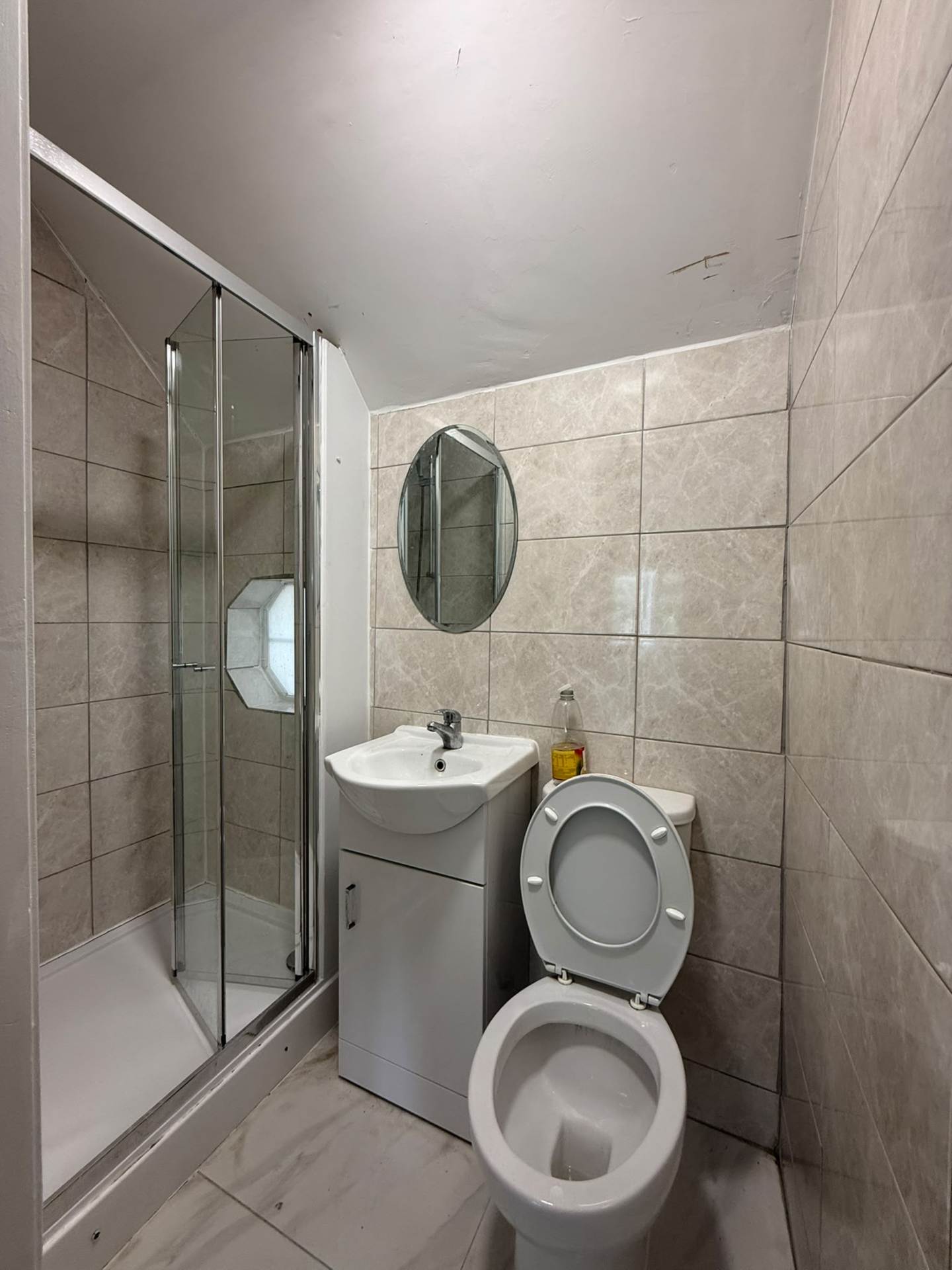 Thornton Avenue, West Drayton, Image 9
