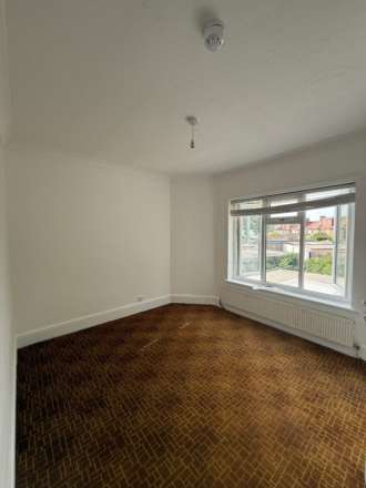 Thornton Avenue, West Drayton, Image 11