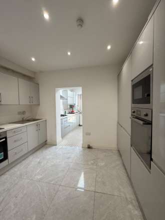 Thornton Avenue, West Drayton, Image 2