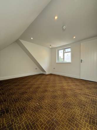 Thornton Avenue, West Drayton, Image 5