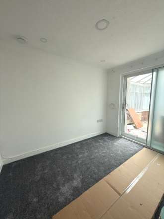 Ingleside, Coln Brook, Image 19