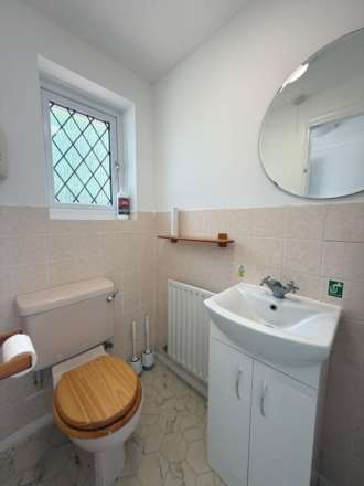 Ingleside, Coln Brook, Image 4