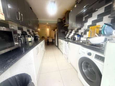 Property For Sale East Avenue, Hayes