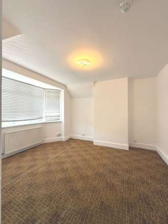 Thornton Avenue, West Drayton, Image 5