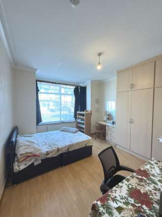 Bulstrode Avenue, Hounslow Central, Image 1