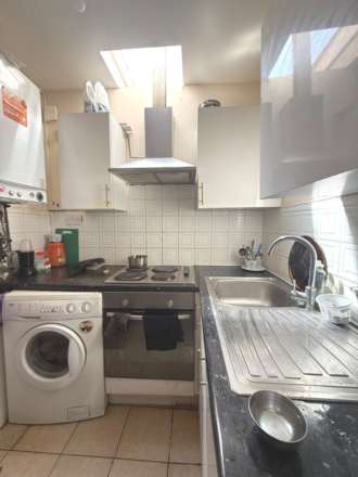 Bulstrode Avenue, Hounslow Central, Image 4
