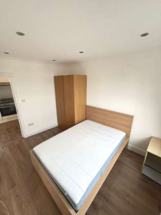 Property For Rent The Broadway, Southall