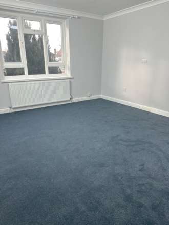 Norwood Close, Norwood Green, Image 3
