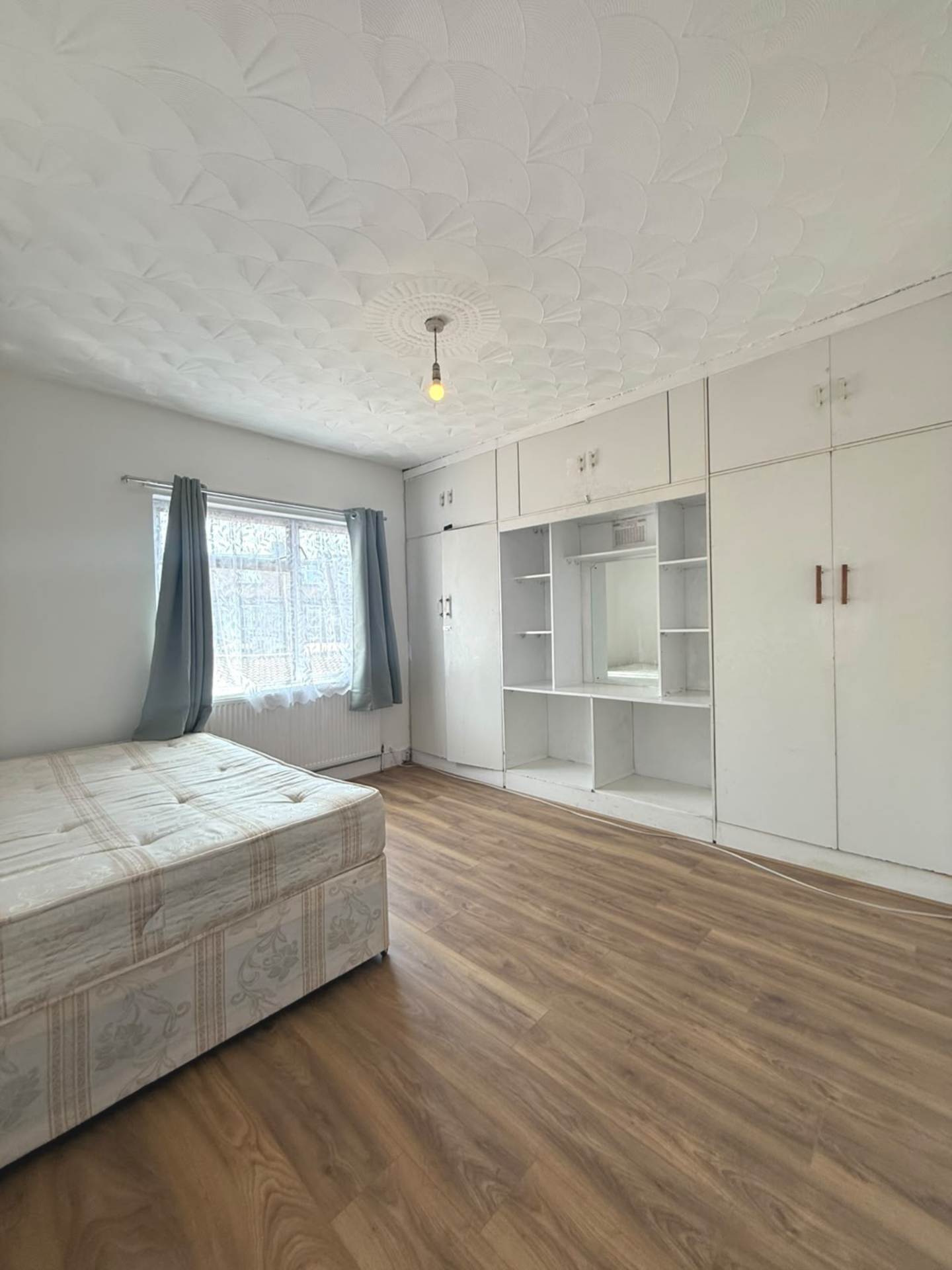 Herbert Road, Southall, Image 1