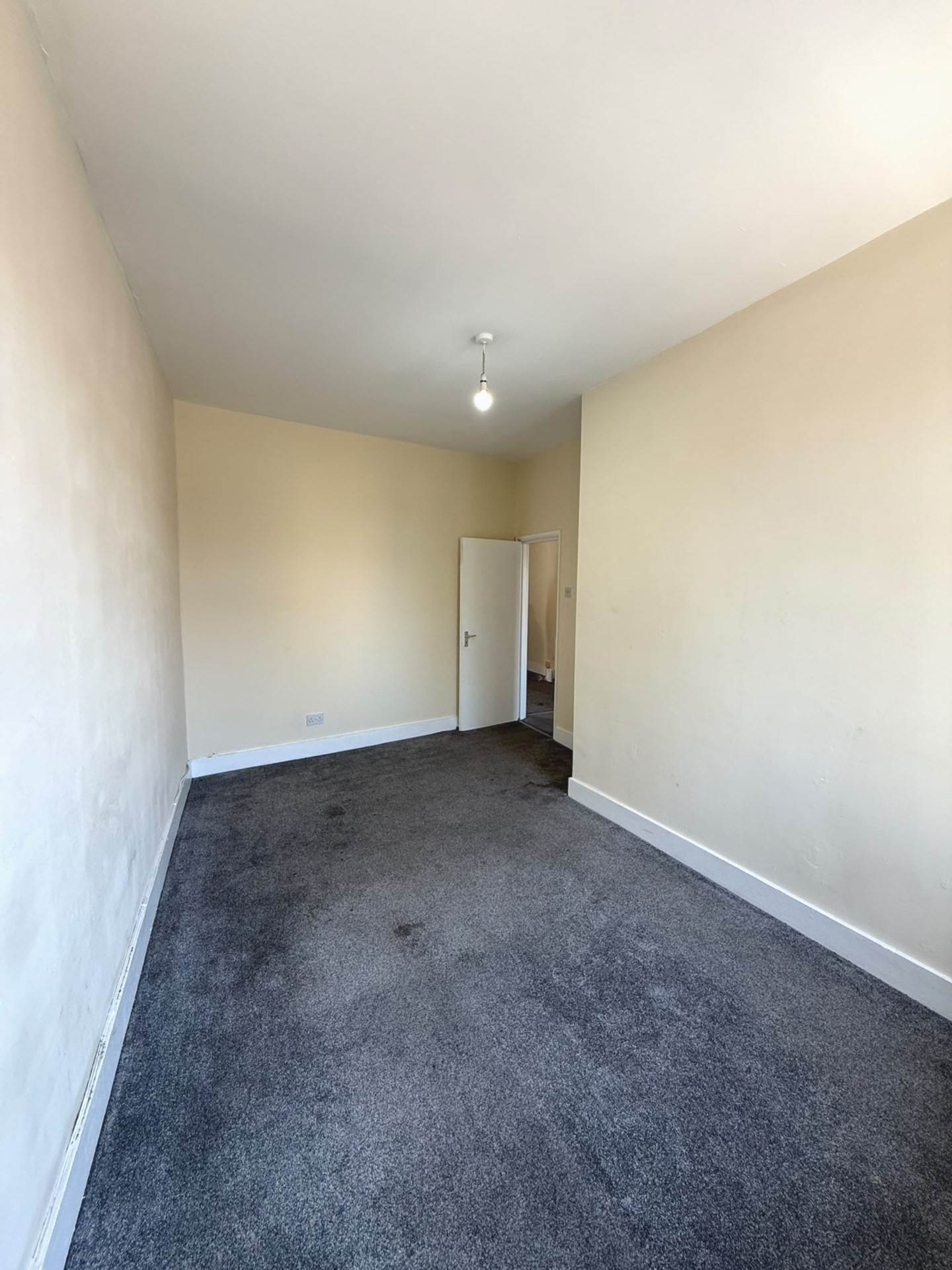 Adelaide Road, Southall, Image 8