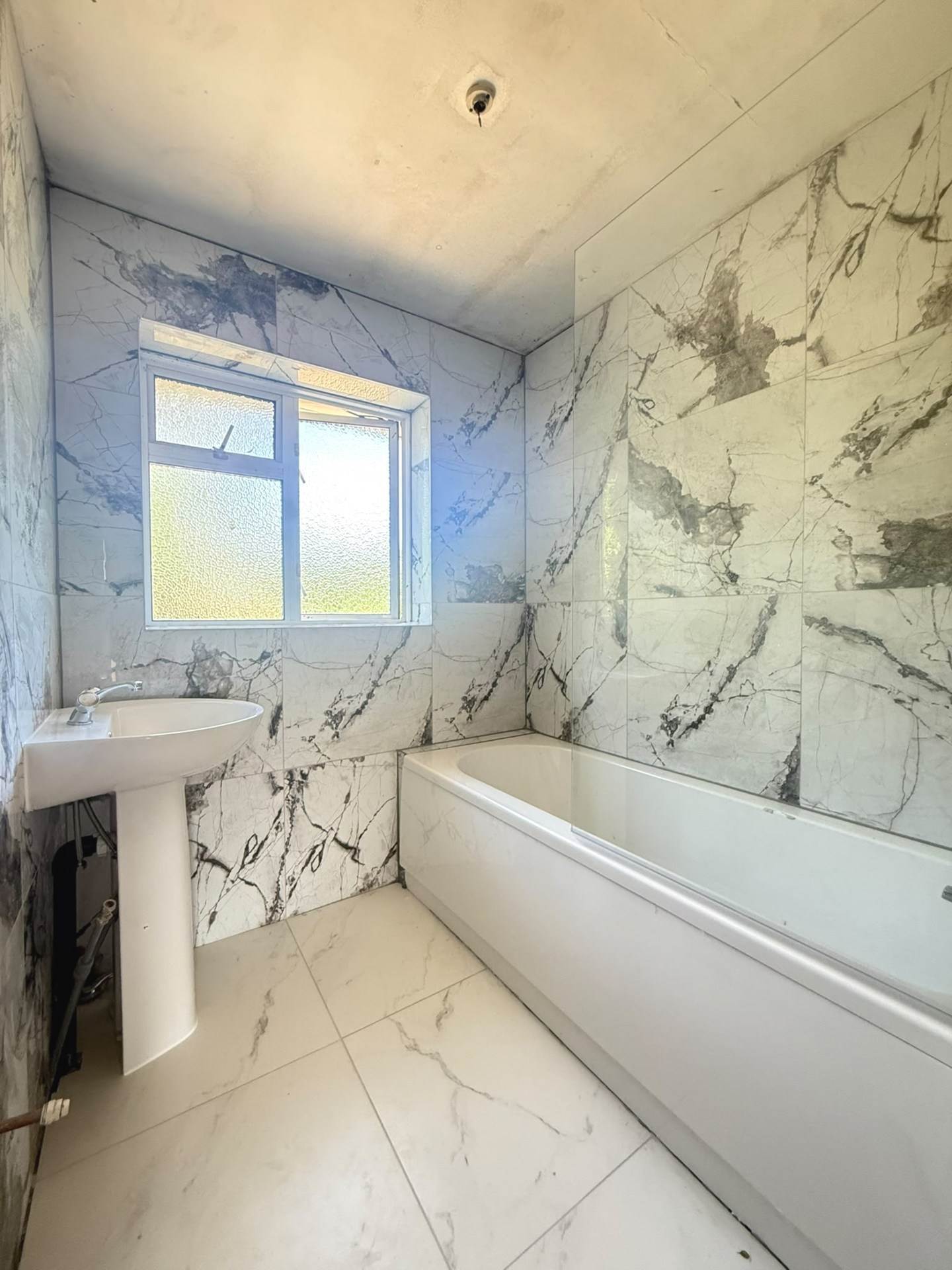 Lodge Close, Cowley, Image 4