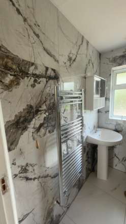 Lodge Close, Cowley, Image 5