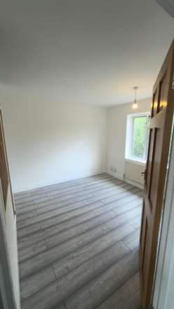 Lodge Close, Cowley, Image 9