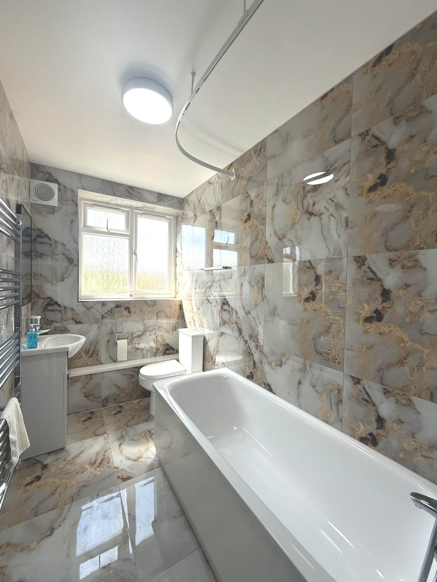 Norwood Close, Southall, Image 11