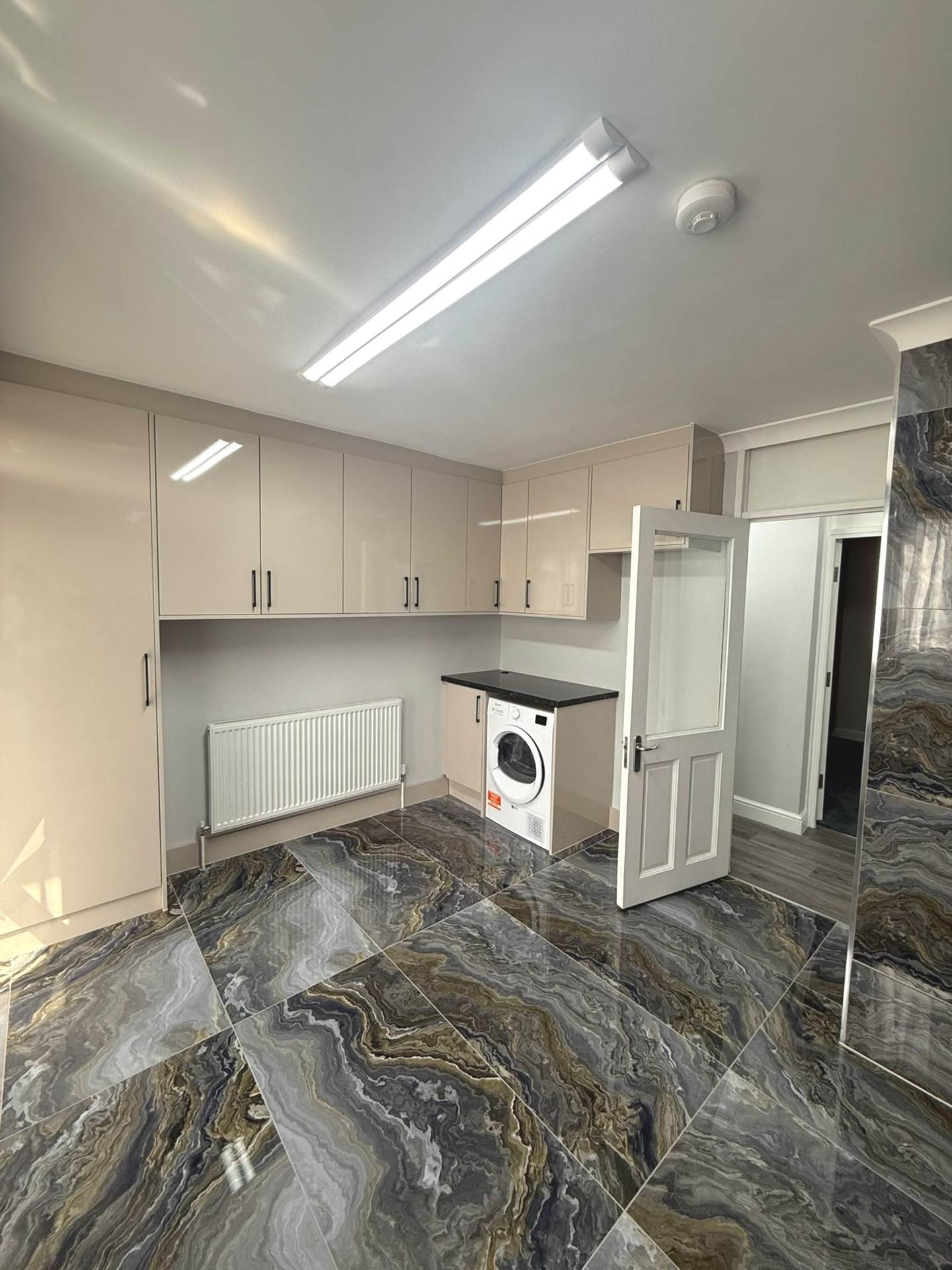 Norwood Close, Southall, Image 4