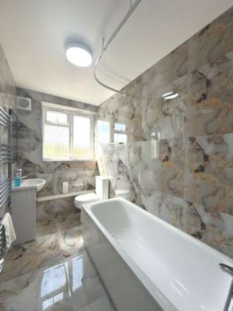 Norwood Close, Southall, Image 11