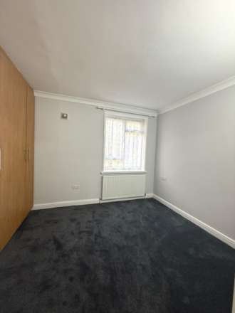 Norwood Close, Southall, Image 8