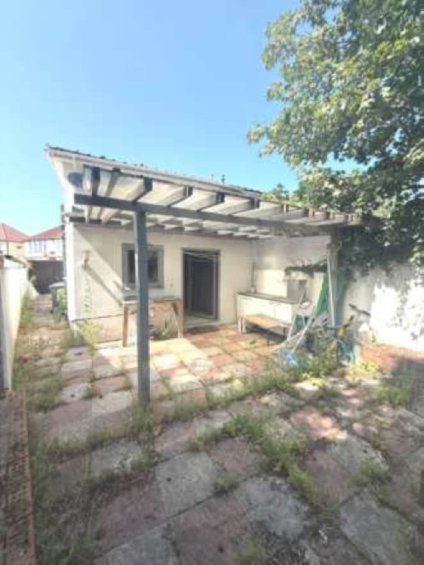 Bixley Close, Southall, Image 10