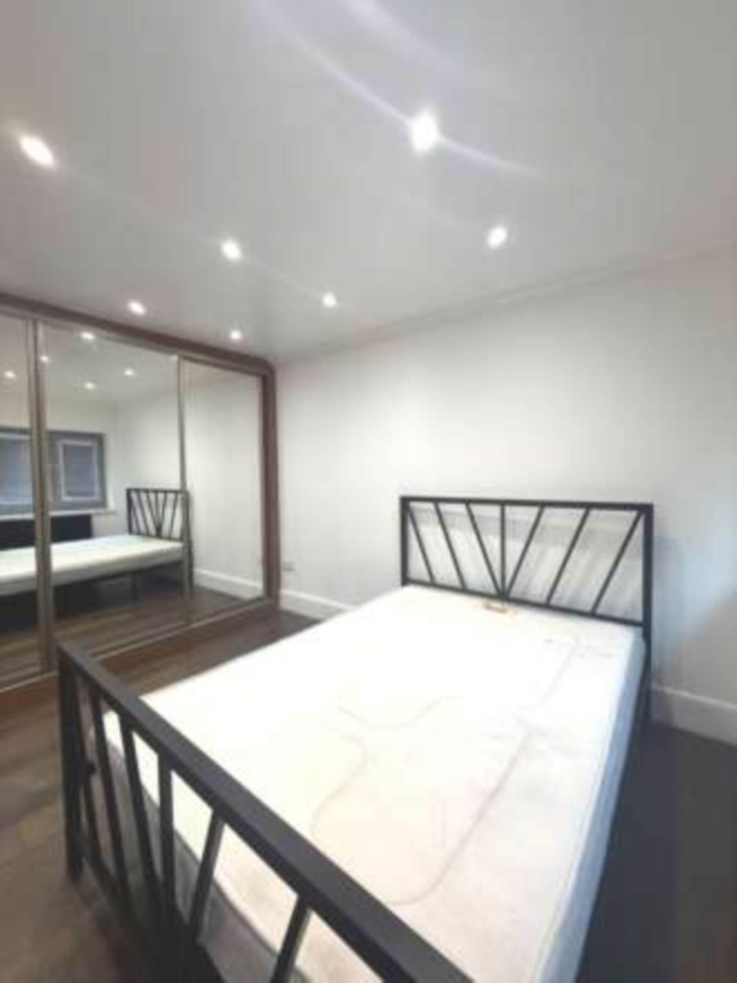 Bixley Close, Southall, Image 6