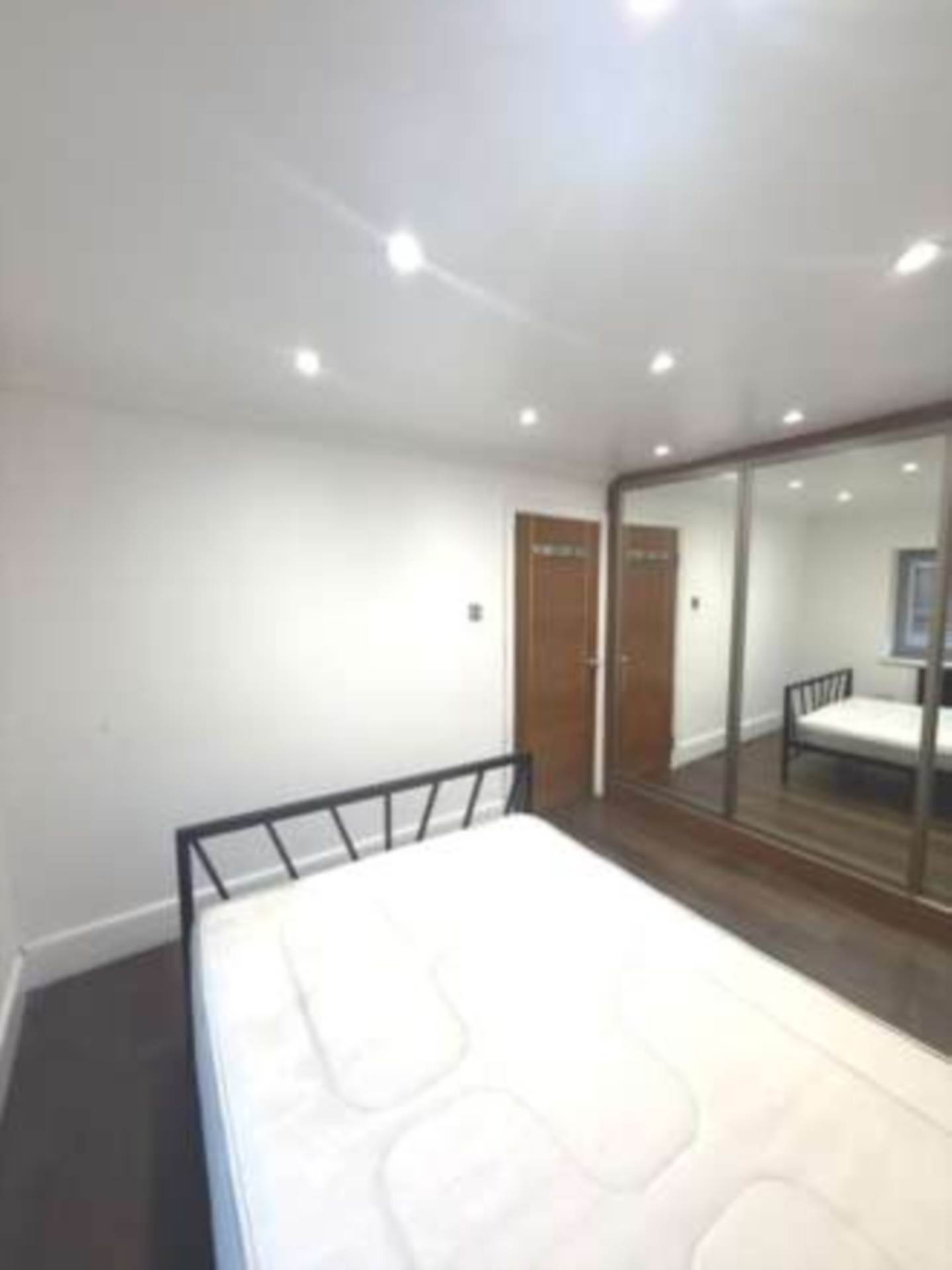 Bixley Close, Southall, Image 8