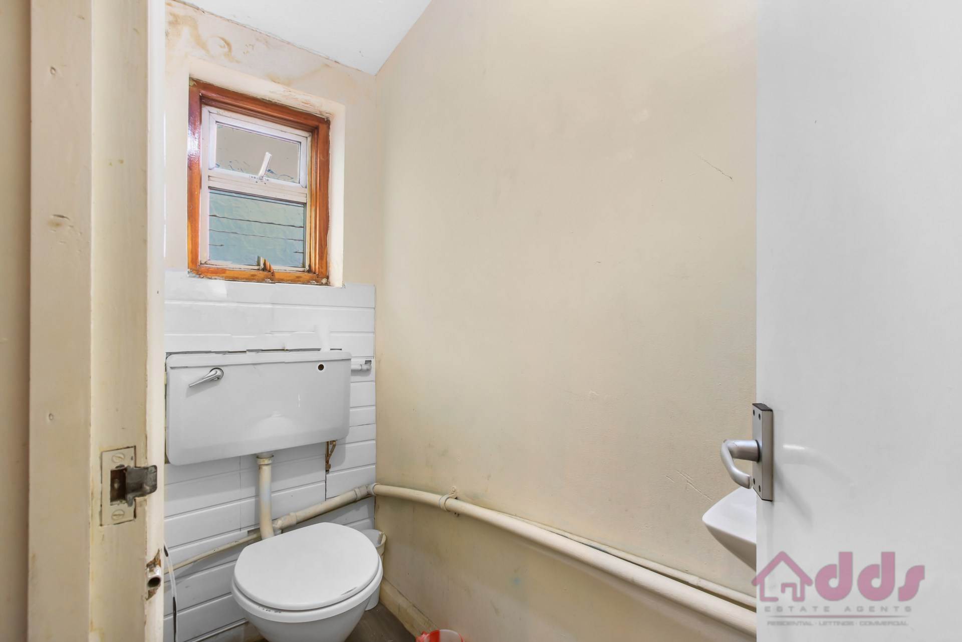 Hammond Road, Southall, Image 14