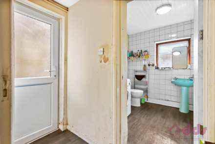 Hammond Road, Southall, Image 4