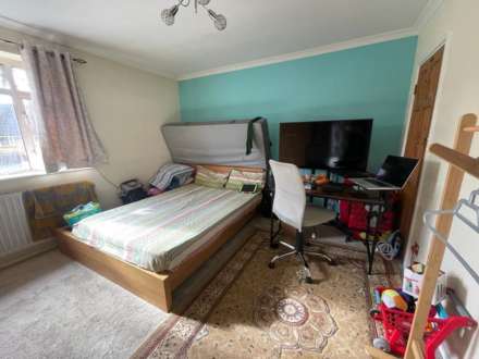 Beechwood Avenue, Uxbridge, Image 4