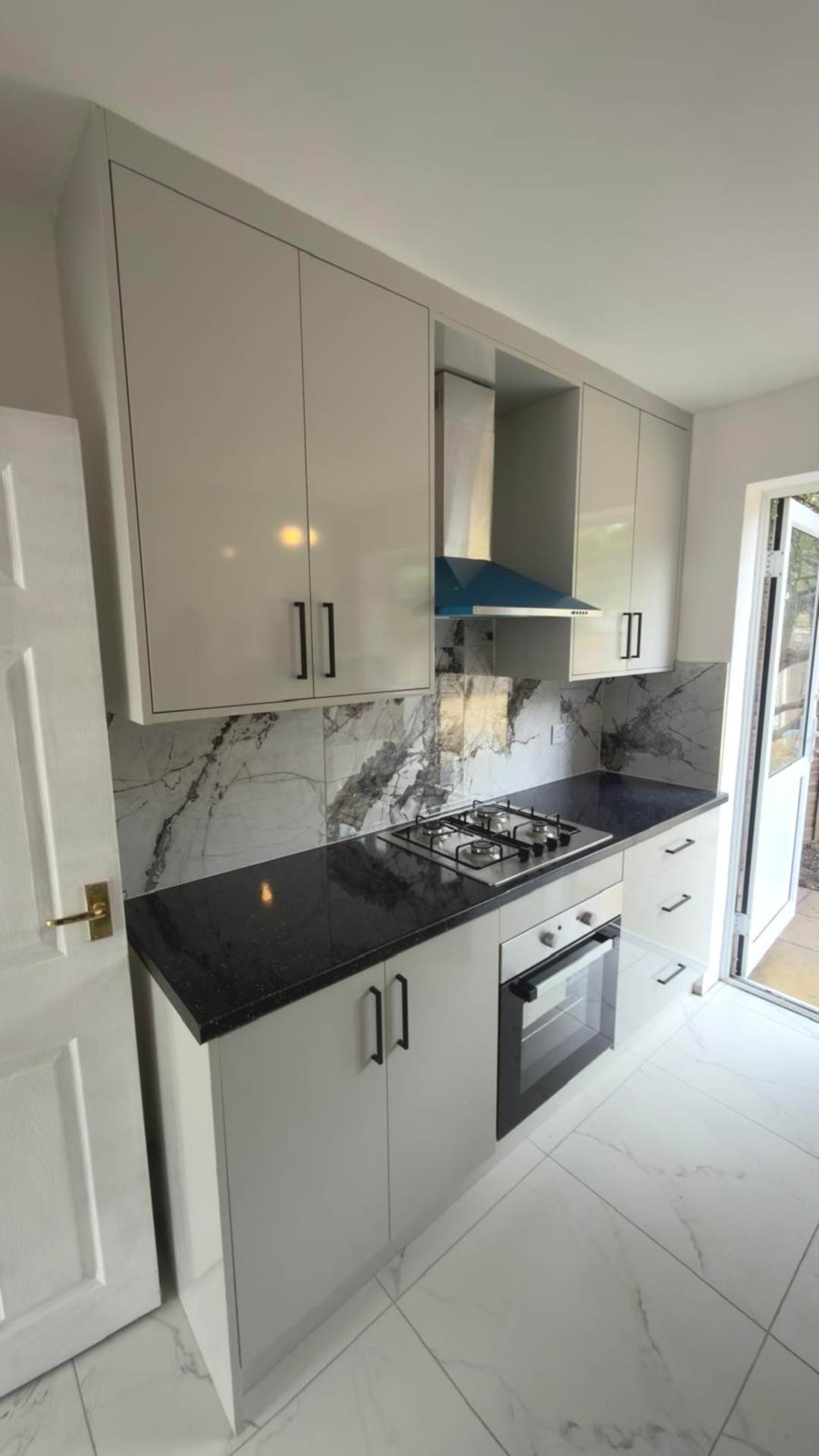Lodge Close, Cowley, Image 3
