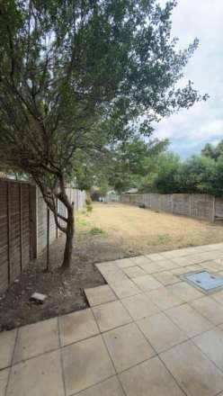Lodge Close, Cowley, Image 10