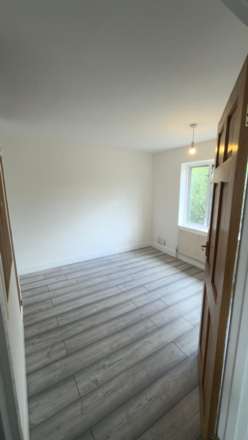 Lodge Close, Cowley, Image 9