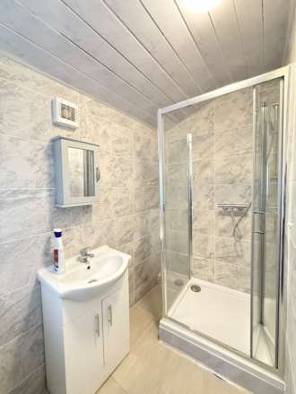 Adelaide Road, Southall, Image 5