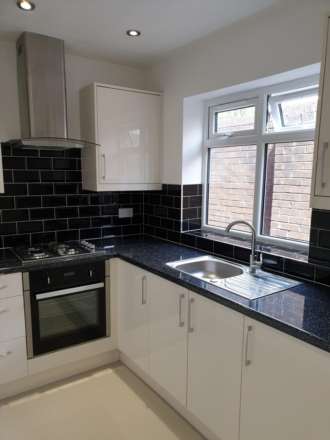Property For Rent The Crescent, Slough