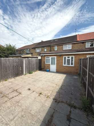 Charter Crescent, Hounslow, Image 10