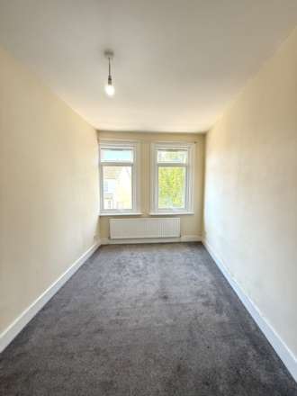 Adelaide Road, Southall, Image 7