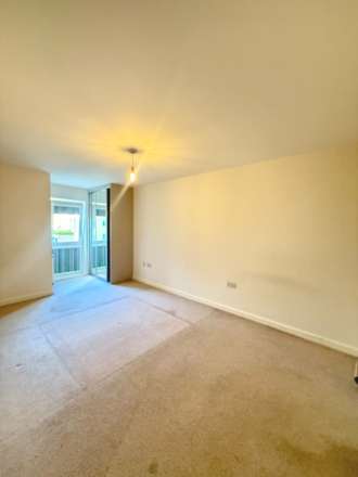 Porters Way, West Drayton, Image 9