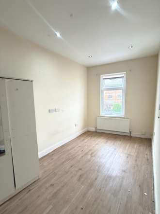 Norwood Road, Southall, Image 3